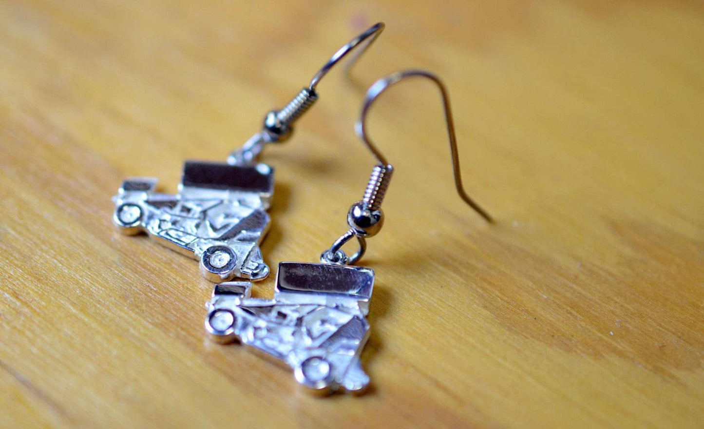 Mini / Micro Sprint Race Car in Sterling Silver, EARRINGS