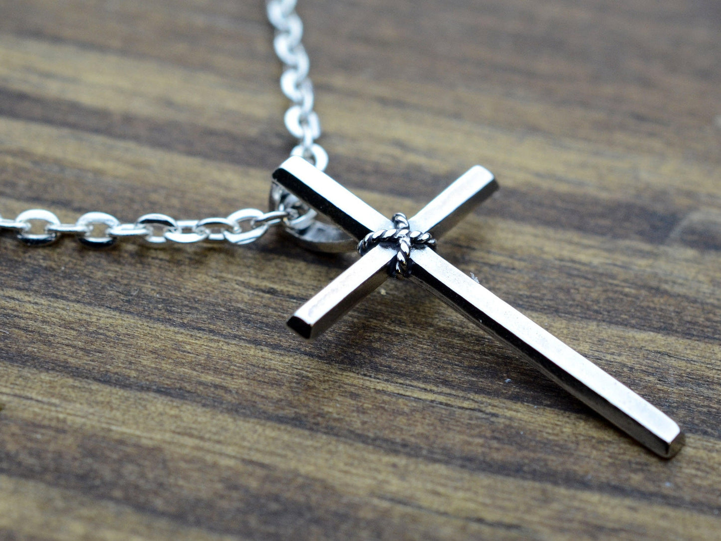 Rope Cross Pendant in Sterling Silver – Identity Series