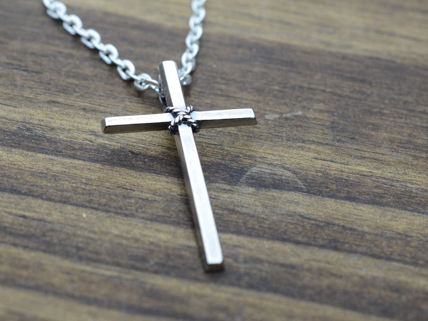 Rope Cross Pendant in Sterling Silver – Identity Series