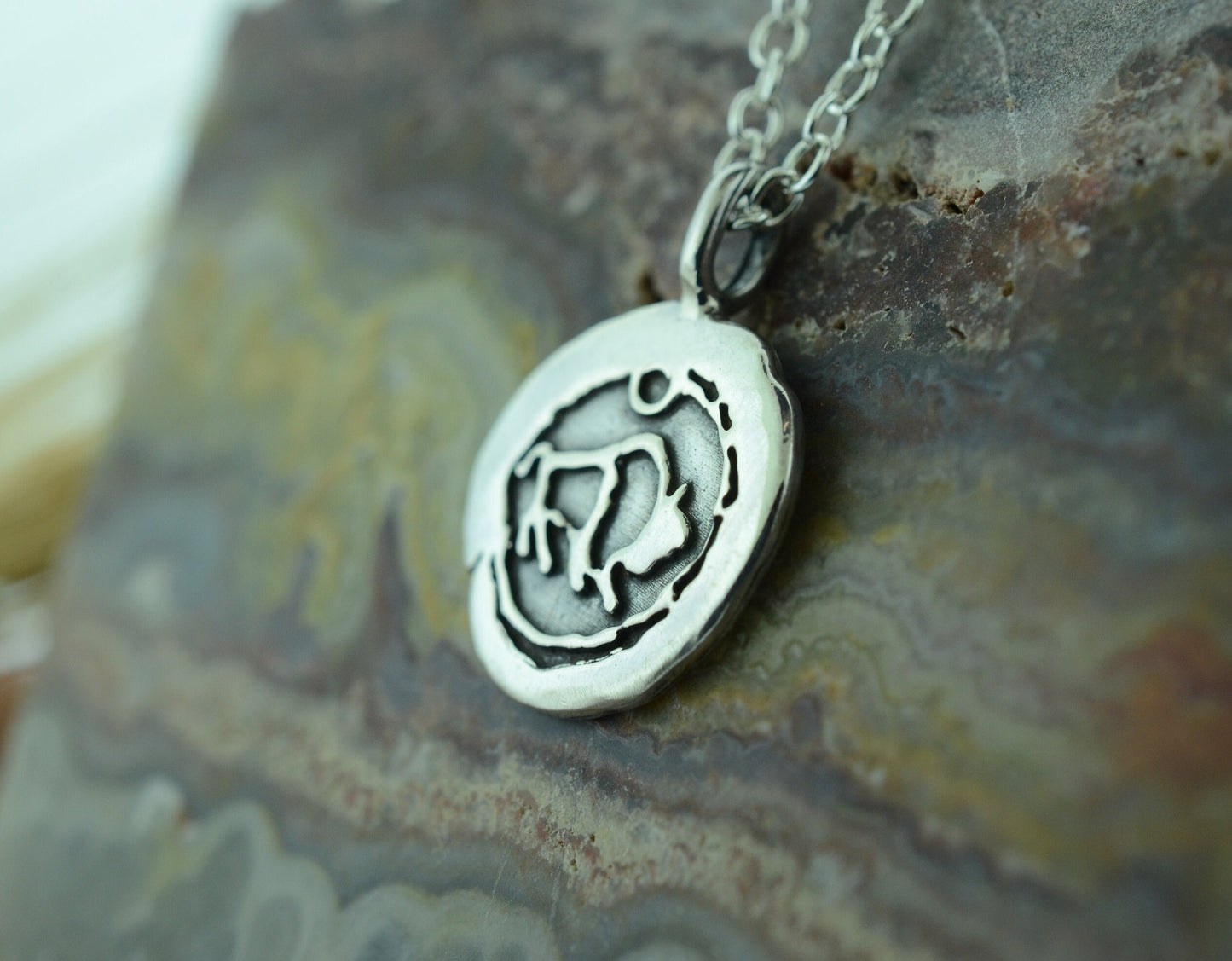 Impression Buffalo Pendant and Earrings Set in Sterling Silver – Lakota Legacy Line