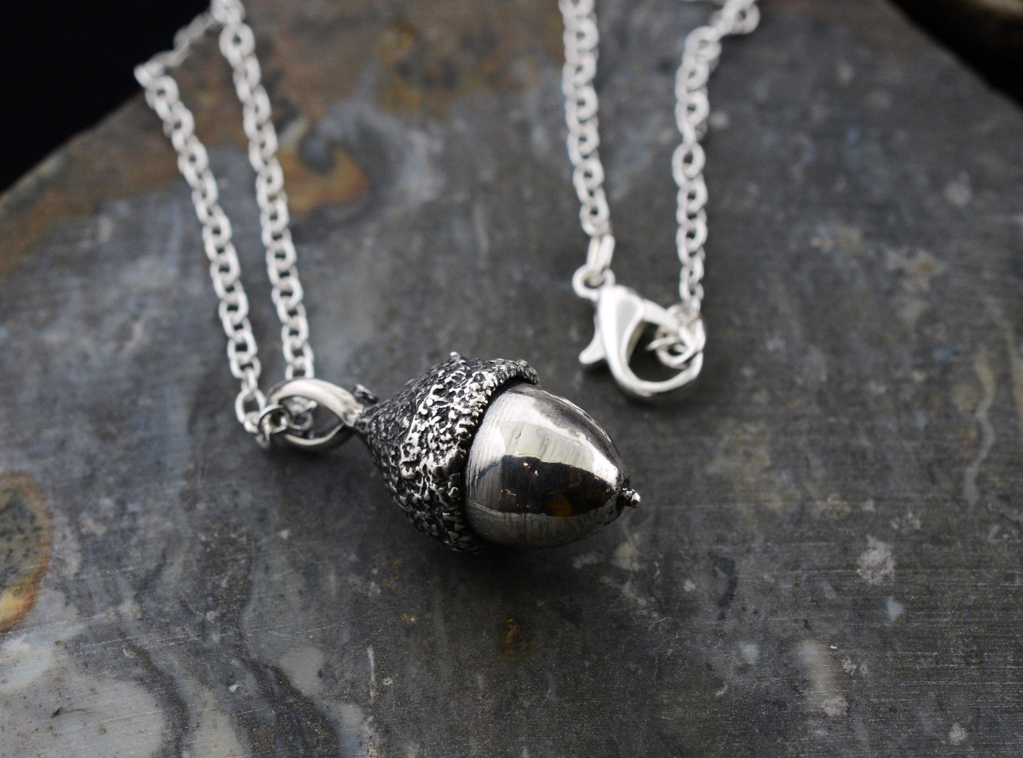 Acorn Pendant in Sterling Silver – Nature Series
