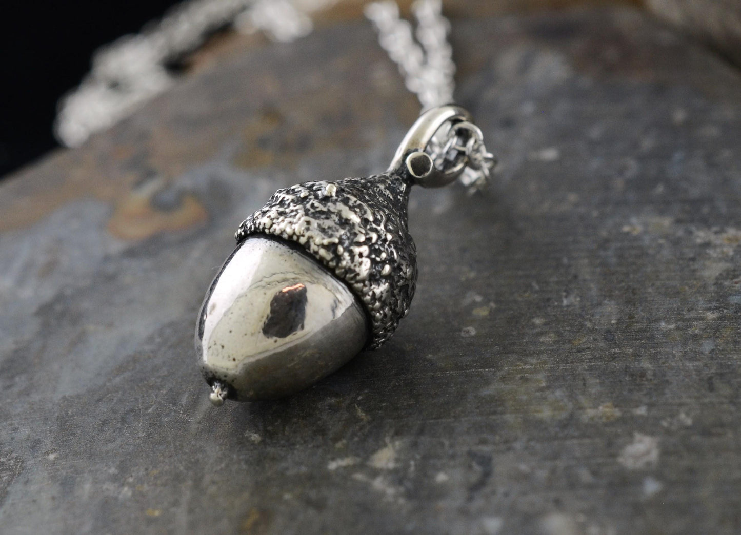 Acorn Pendant in Sterling Silver – Nature Series