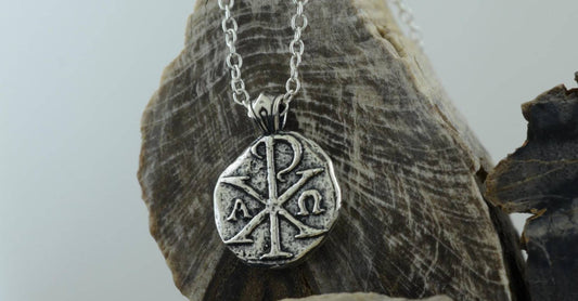 The Ultimate Guide to Jesus Necklaces in Silver, Gold, and Women’s Designs